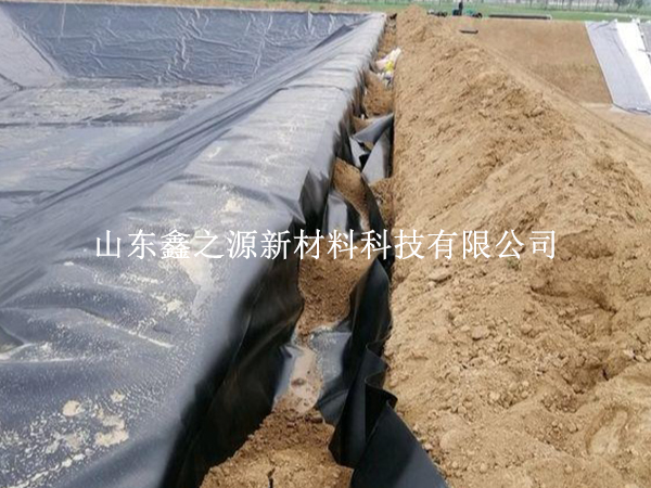 如何順利進(jìn)行沼氣池黑膜的修補(bǔ)工作？