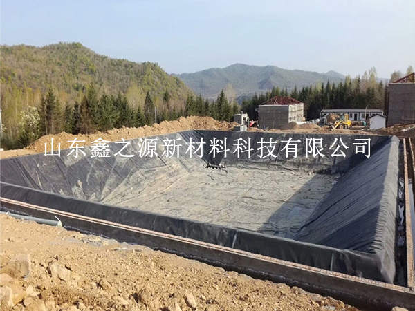 怎么的鋪設(shè)油田防滲膜可發(fā)揮其作用？