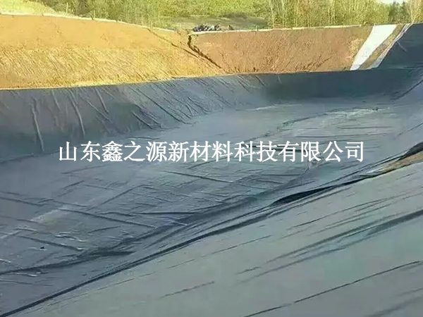 魚塘防滲膜的鋪設(shè)過程需要避免哪些問題？