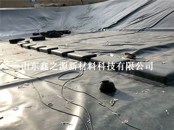 魚塘養(yǎng)殖防滲膜鋪設(shè)：創(chuàng)新施工，高效防滲的綠色養(yǎng)殖新篇章
