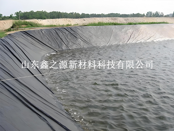 如何順利的延緩蓄水池防滲膜的衰老？
